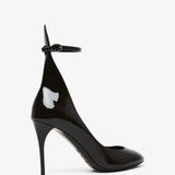 Pumps 90 black patent pumps