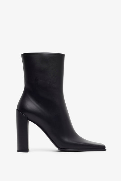 Square 90 black ankle boots