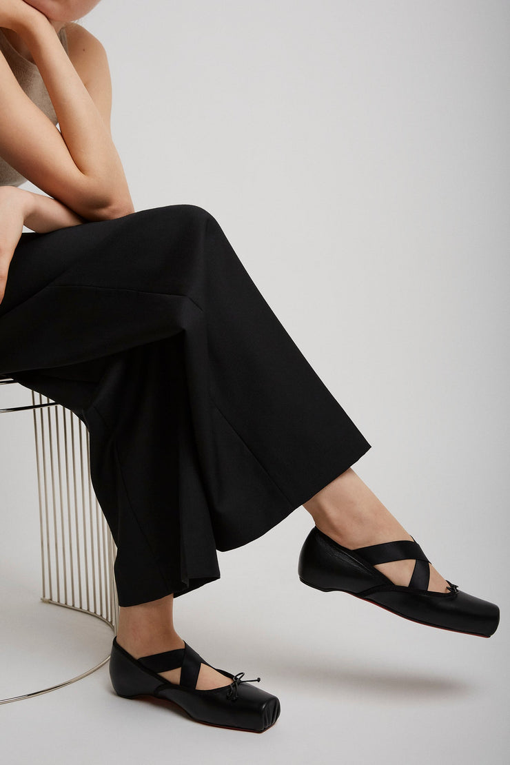 Cassiasticina black leather ballerinas