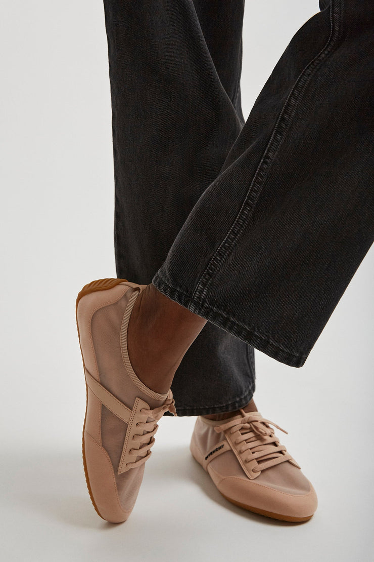 Slim blush sneakers