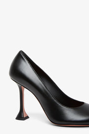 Iris 95 black leather pumps