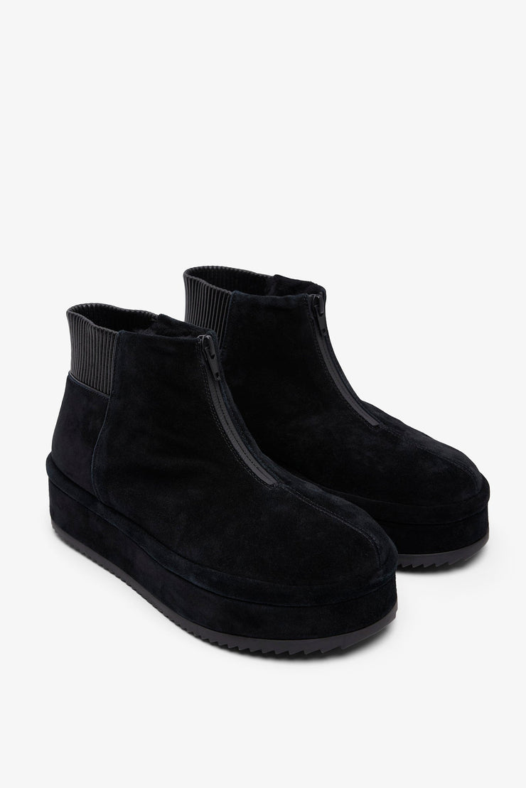 Bumper black booties