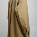 Button collar shirt