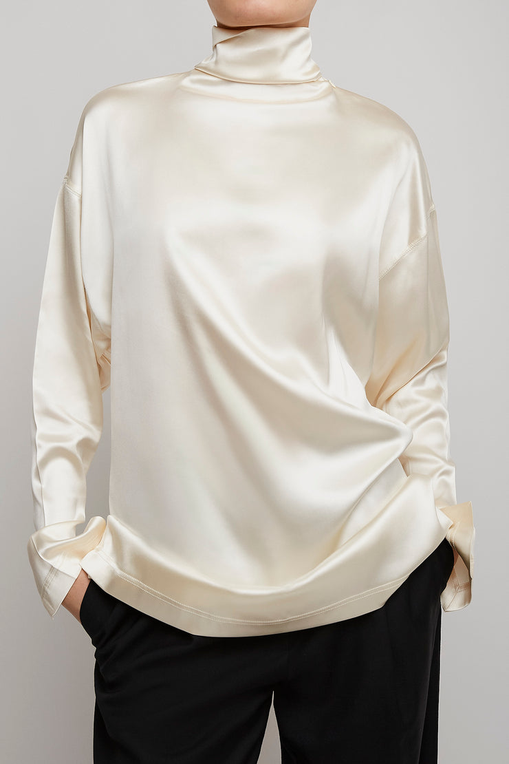 Liquid cream knot collar top