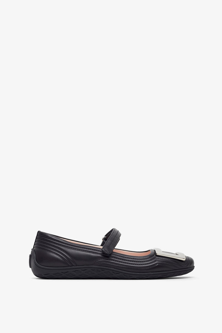 Padded black ballerinas