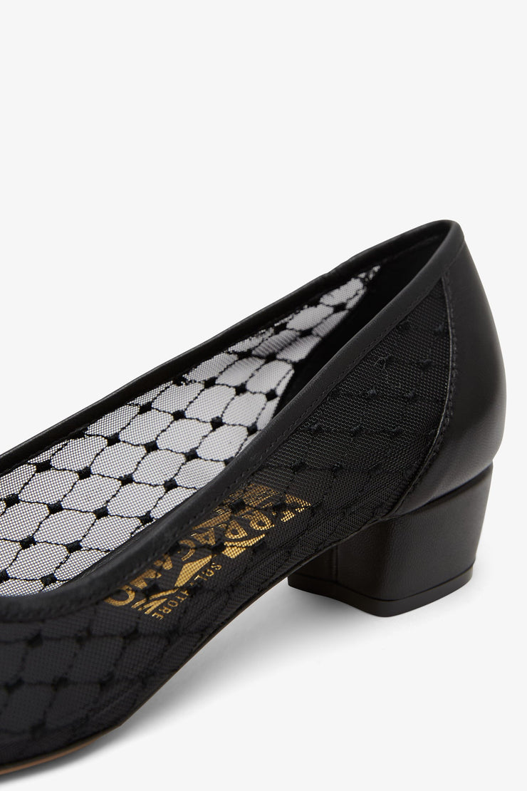 Vara black mesh pumps