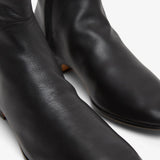 Awar 25 black ankle boots