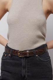 Classic brown gold buckle belt