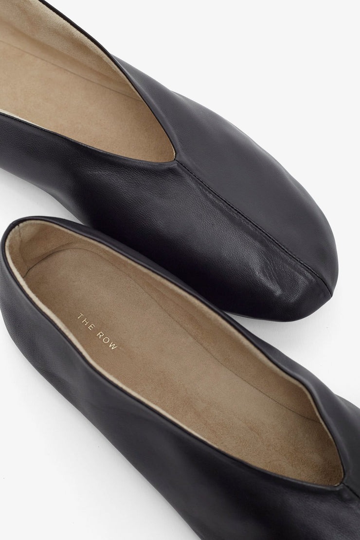 Stella black slippers