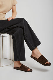 Hugh dark brown slides