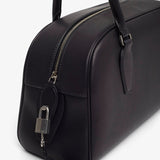 India E/W black shoulder bag